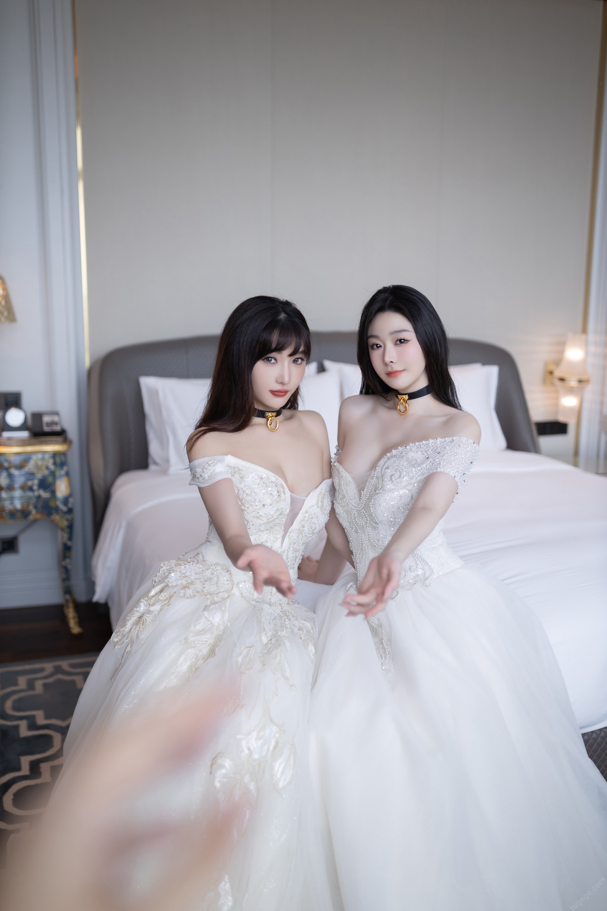 图片[1]-是小逗逗 – NO.006 陆萱萱 – 双人婚纱 [100P]-XikXak